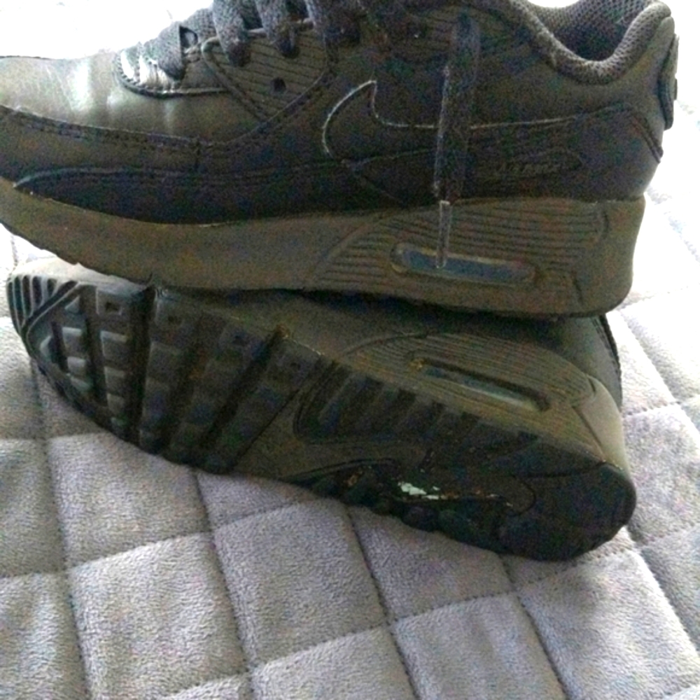 Boy's Nike Air Max - Picture 3 of 9